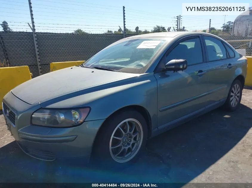 2005 Volvo S40 2.4I VIN: YV1MS382352061125 Lot: 40414484