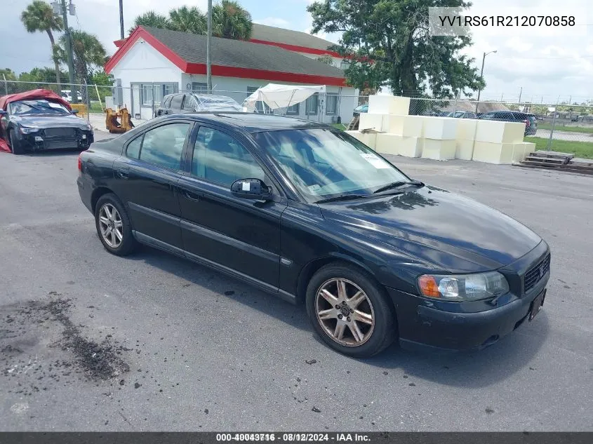 2001 Volvo S60 2.4 VIN: YV1RS61R212070858 Lot: 40043716