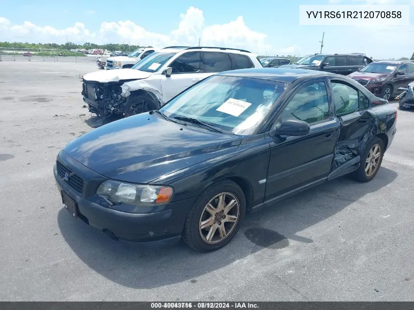 2001 Volvo S60 2.4 VIN: YV1RS61R212070858 Lot: 40043716