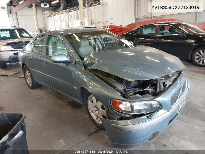 YV1RS58DX22123019 2002 Volvo S60 2.4T