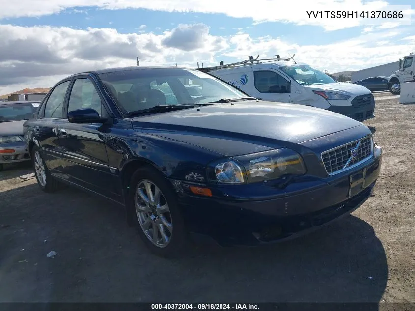 2004 Volvo S80 2.5T VIN: YV1TS59H141370686 Lot: 40372004