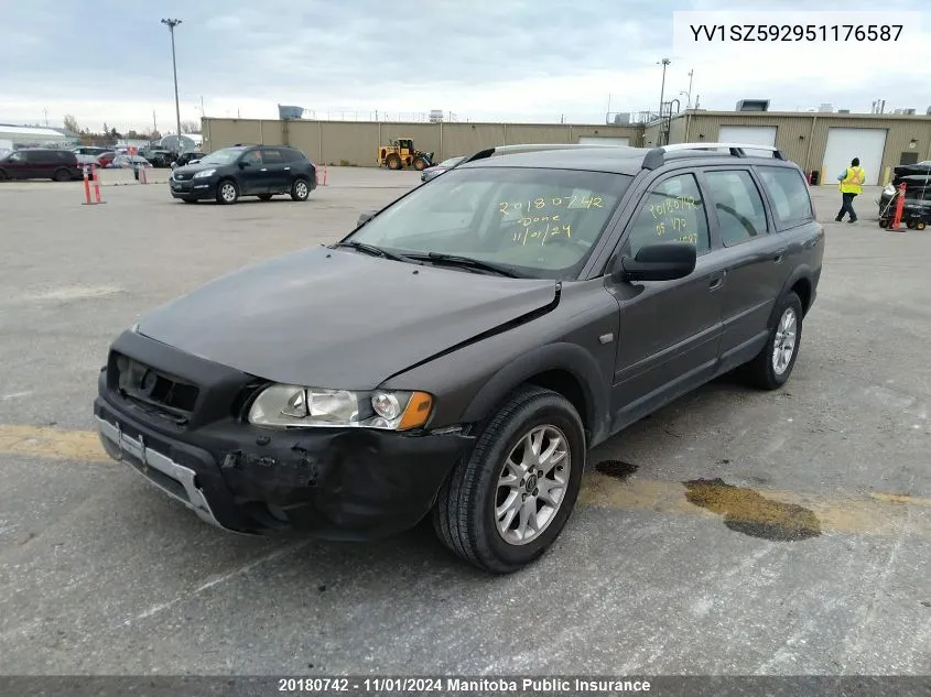 2005 Volvo V70 Xc VIN: YV1SZ592951176587 Lot: 20180742