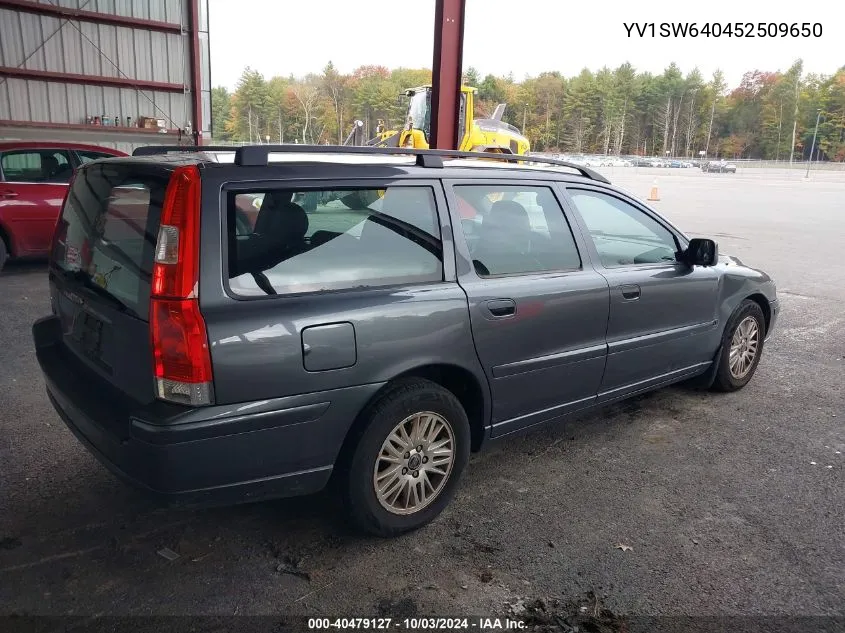 2005 Volvo V70 2.4 VIN: YV1SW640452509650 Lot: 40479127