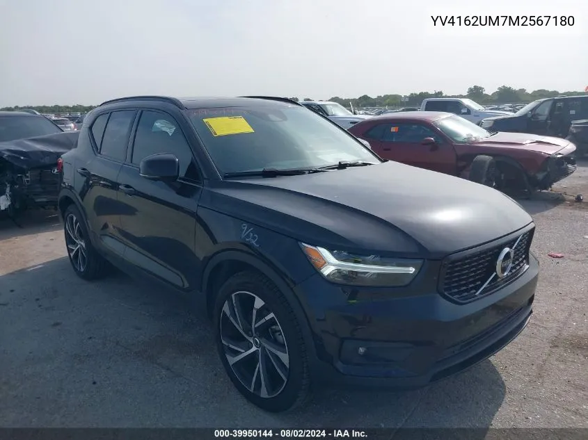 2021 Volvo Xc40 T5 R-Design VIN: YV4162UM7M2567180 Lot: 39950144