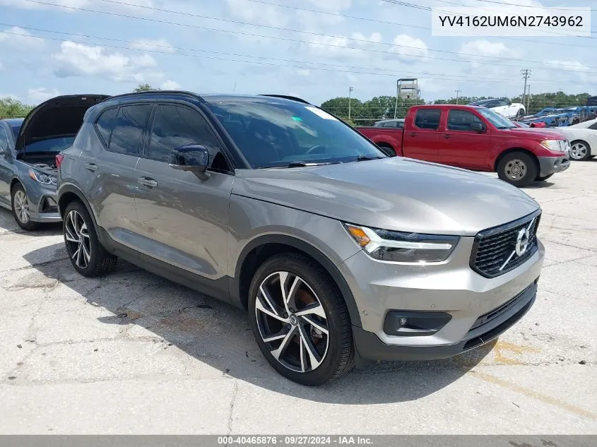 YV4162UM6N2743962 2022 Volvo Xc40 T5 R-Design