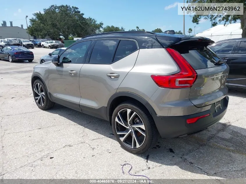 YV4162UM6N2743962 2022 Volvo Xc40 T5 R-Design