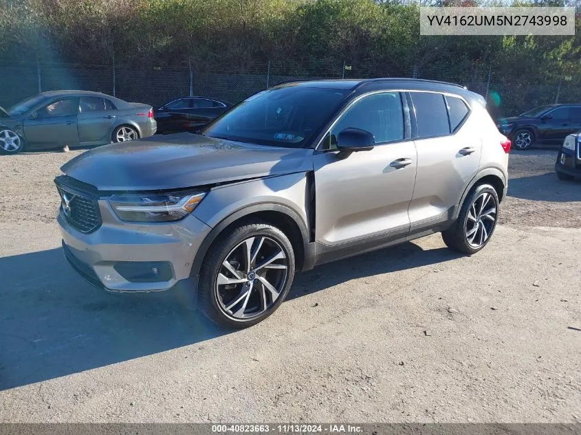 2022 Volvo Xc40 T5 R-Design VIN: YV4162UM5N2743998 Lot: 40823663