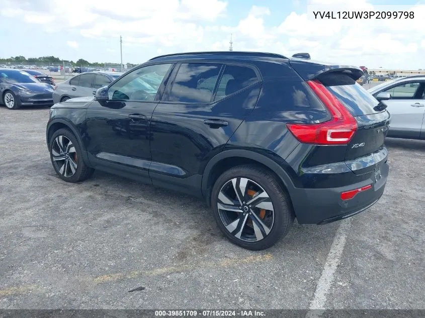 YV4L12UW3P2099798 2023 Volvo Xc40 B5 Plus Dark Theme