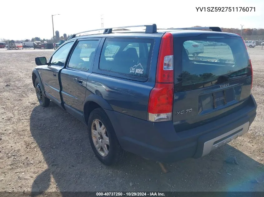 2005 Volvo Xc70 2.5T Awd VIN: YV1SZ592751176071 Lot: 40737250